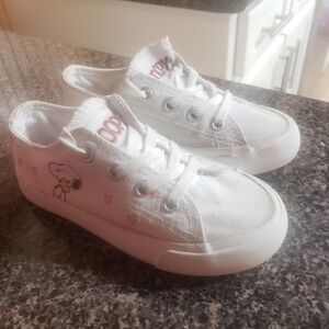 Snoopy White Children Sneaker Size 8 Snoopy Logo Lace Up